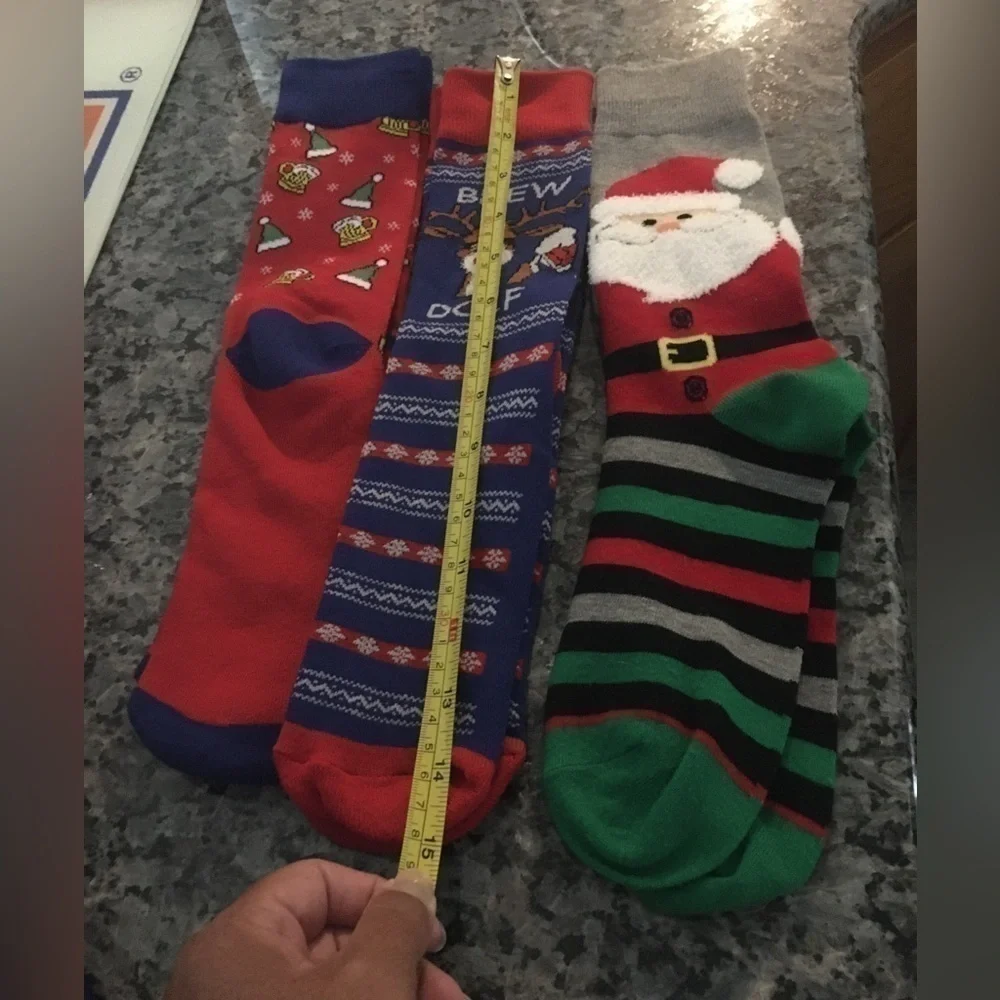 3 pairs of women’s Christmas socks